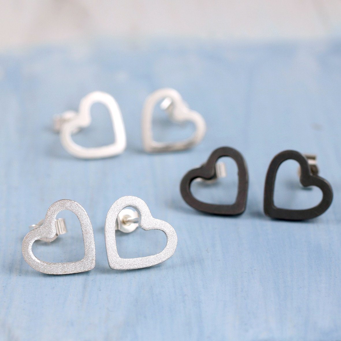 Silver heart earrings 