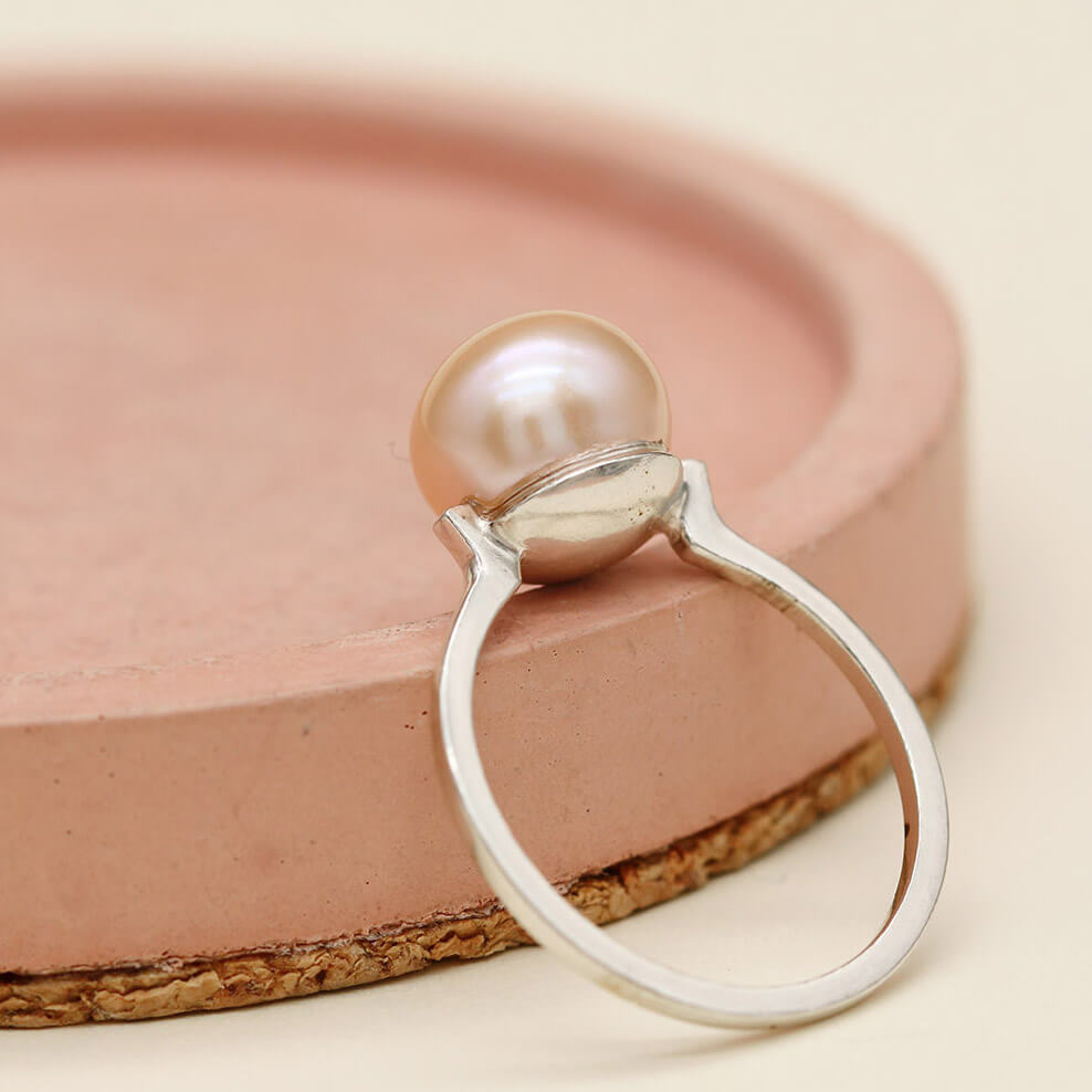 Peach pink pearl cocktail ring with 10mm freshwater pearl