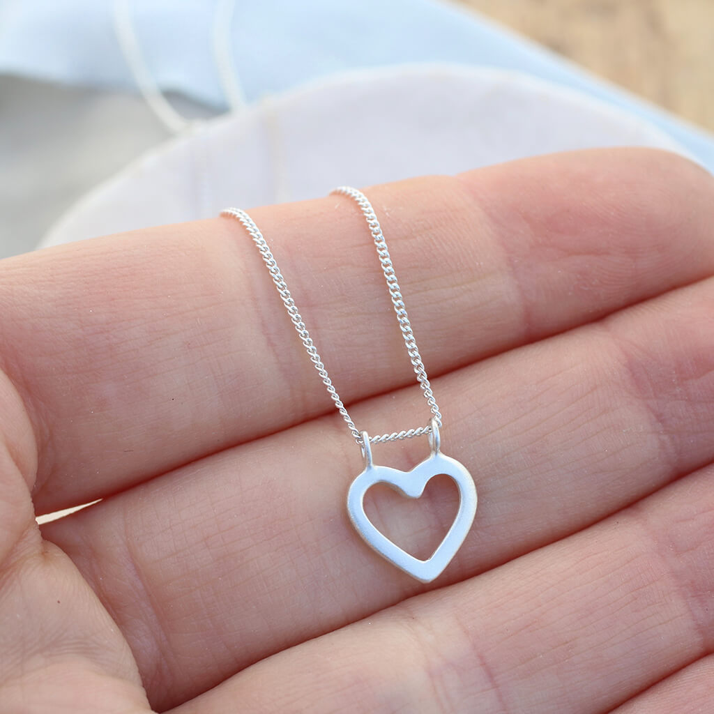 simple heart necklace