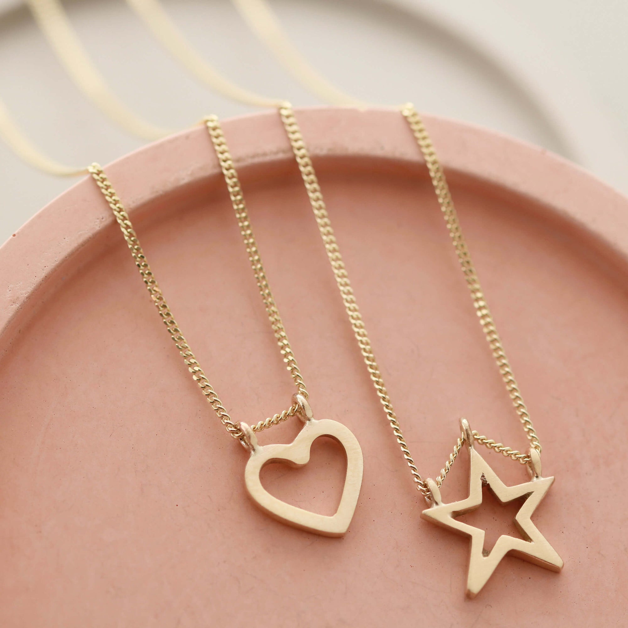 gold heart necklace uk