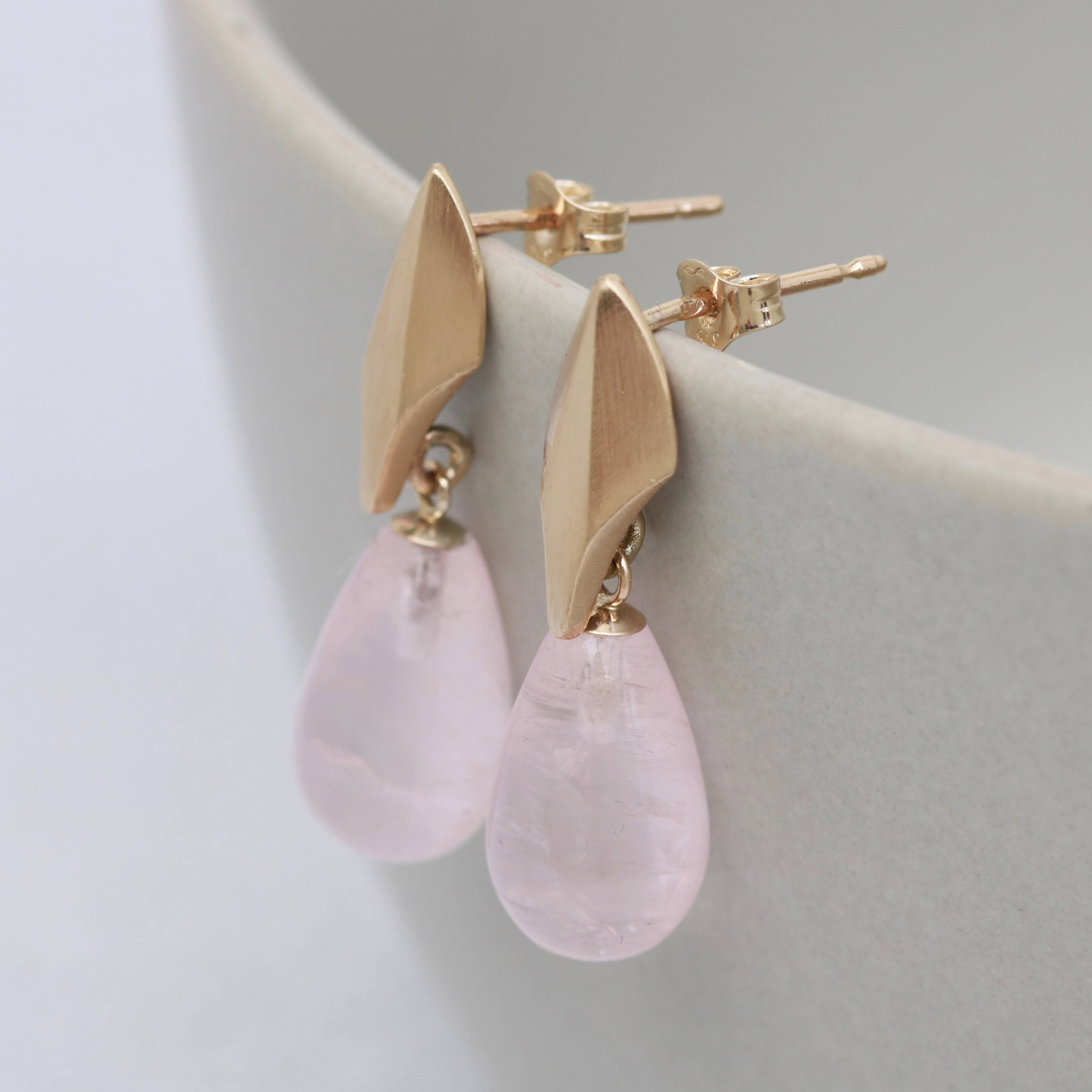 9ct Gold and Rose Quartz Earrings