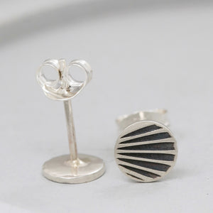 Small round stud earrings