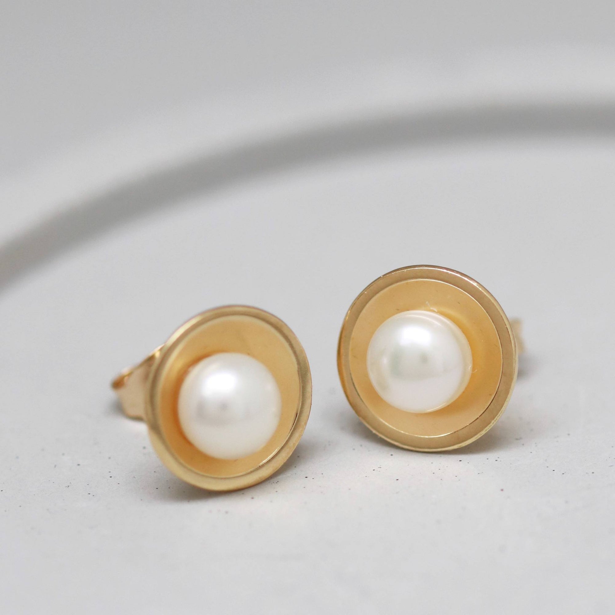 simple gold studs