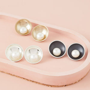 handmade pearl stud earrings