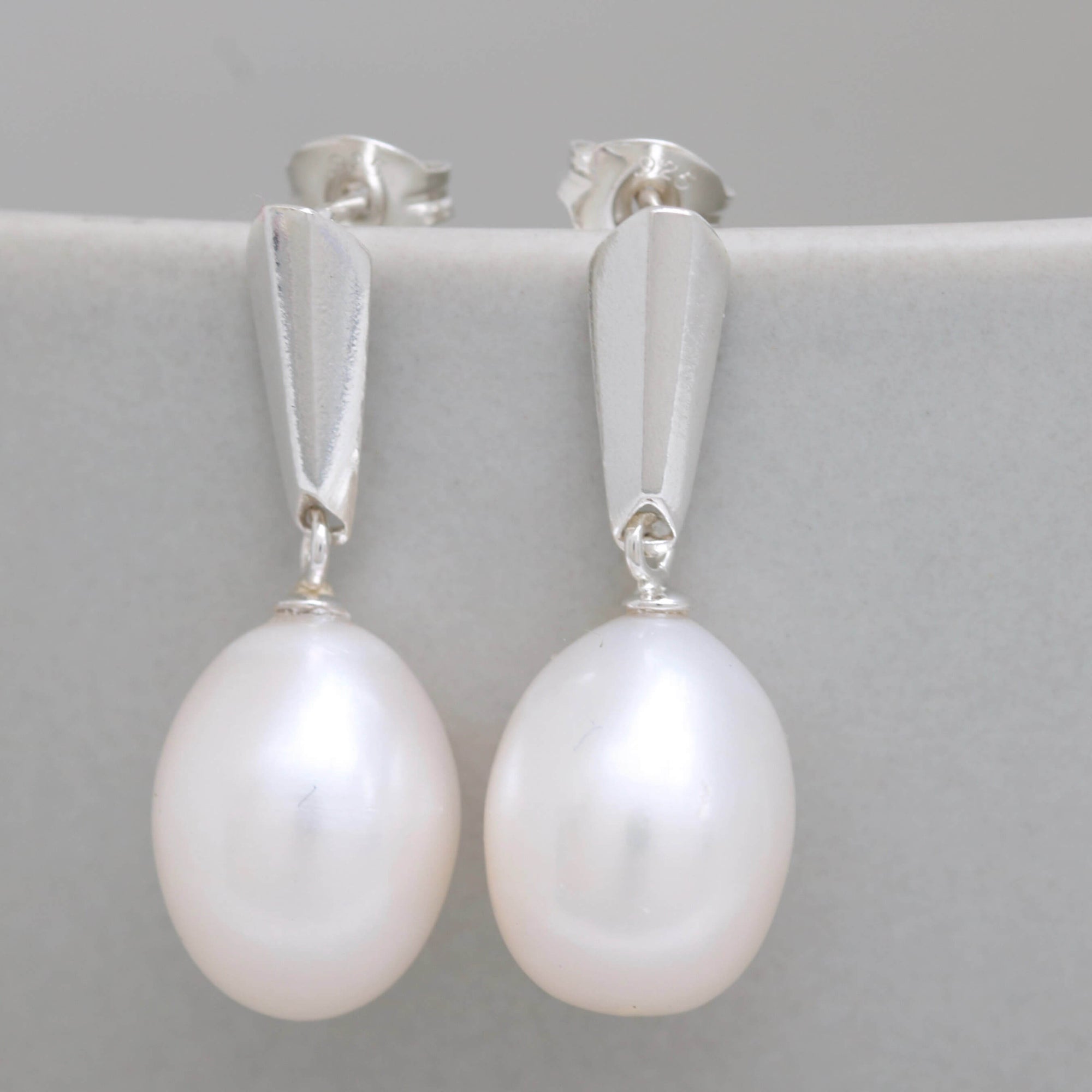 silver and freshwater pearl drop earrings