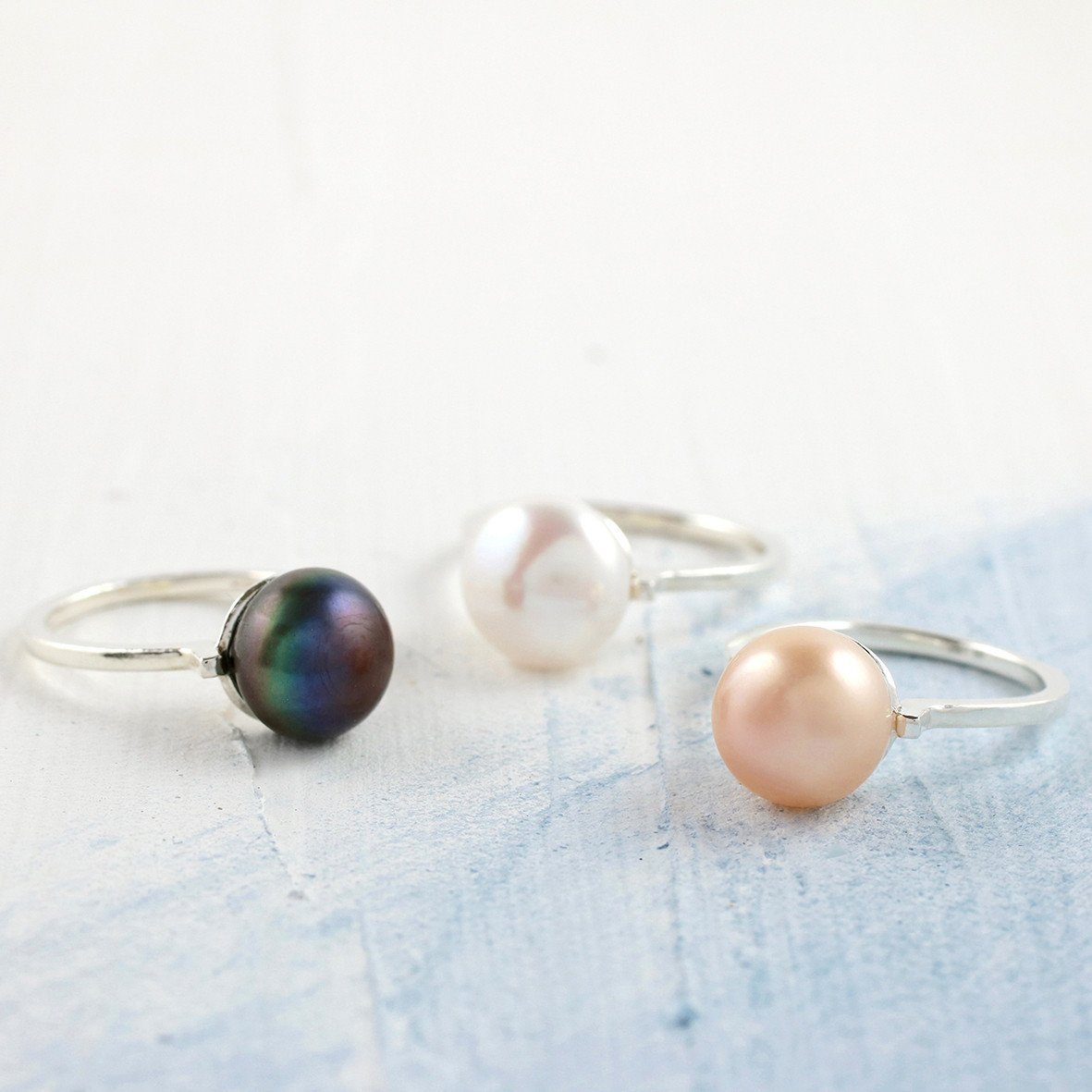 silver coloured pearl cocktail ring