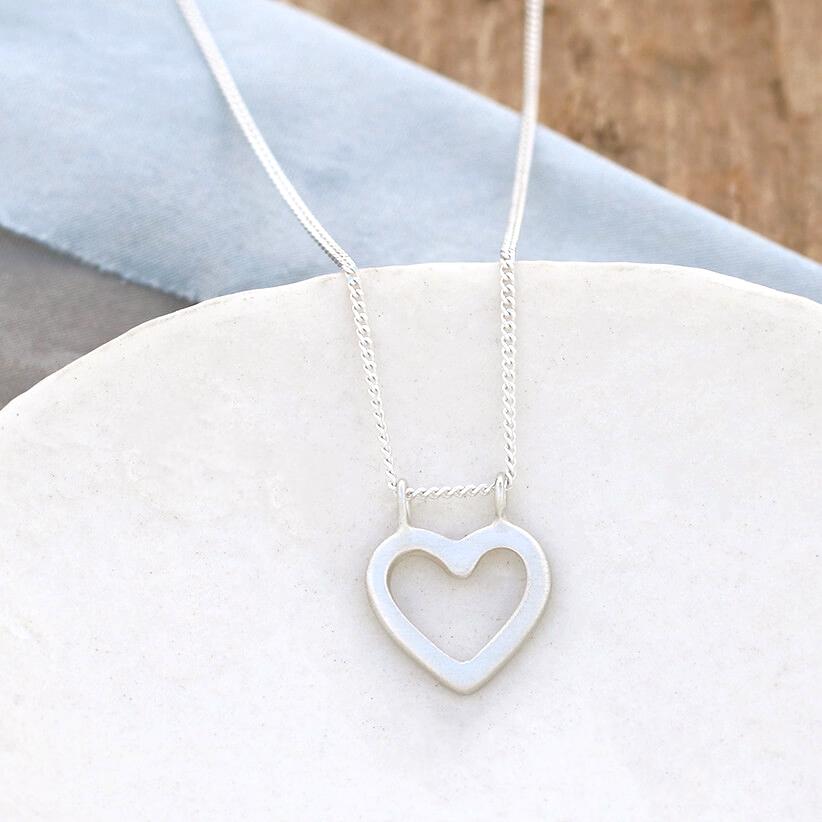 simple heart necklace