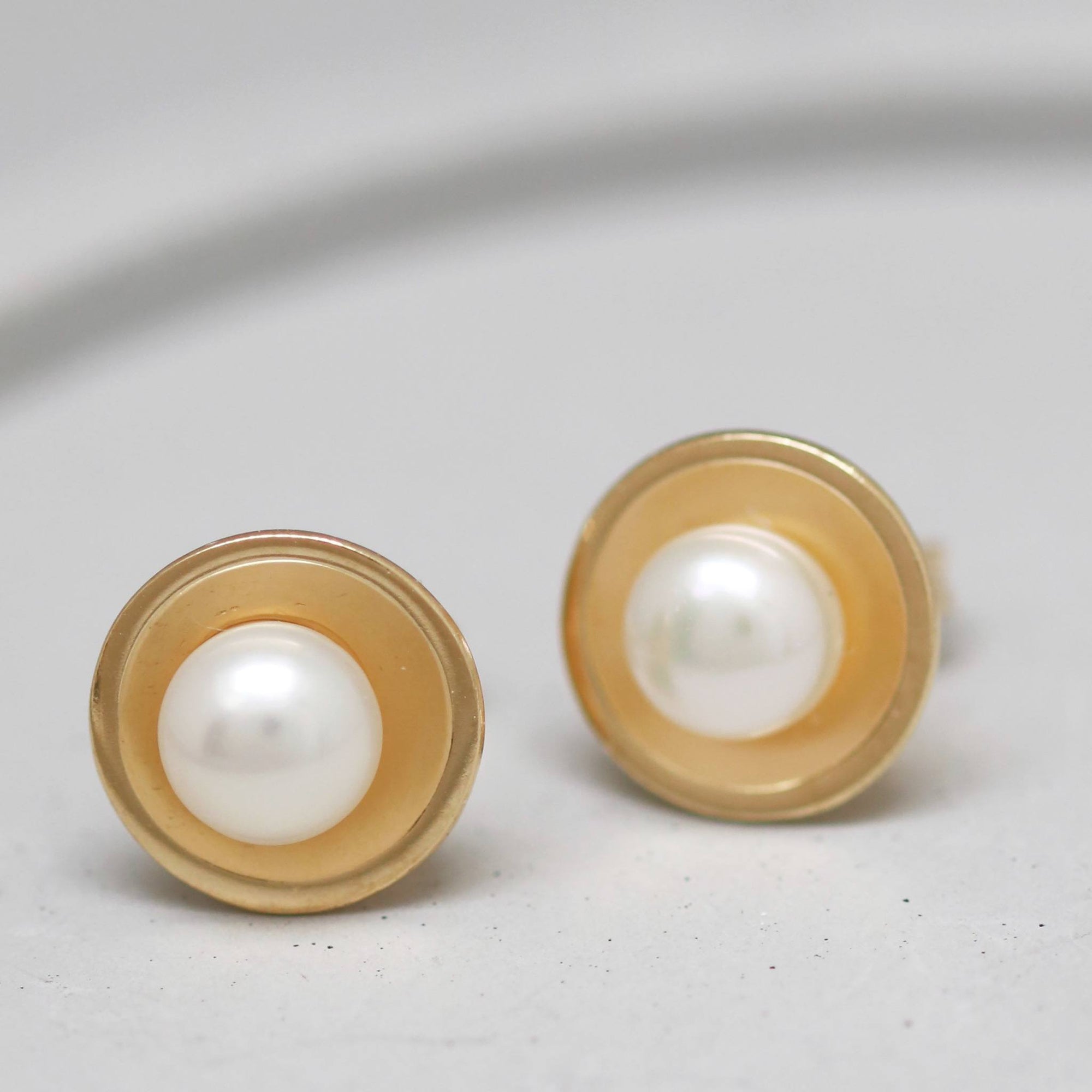 small 9ct gold studs
