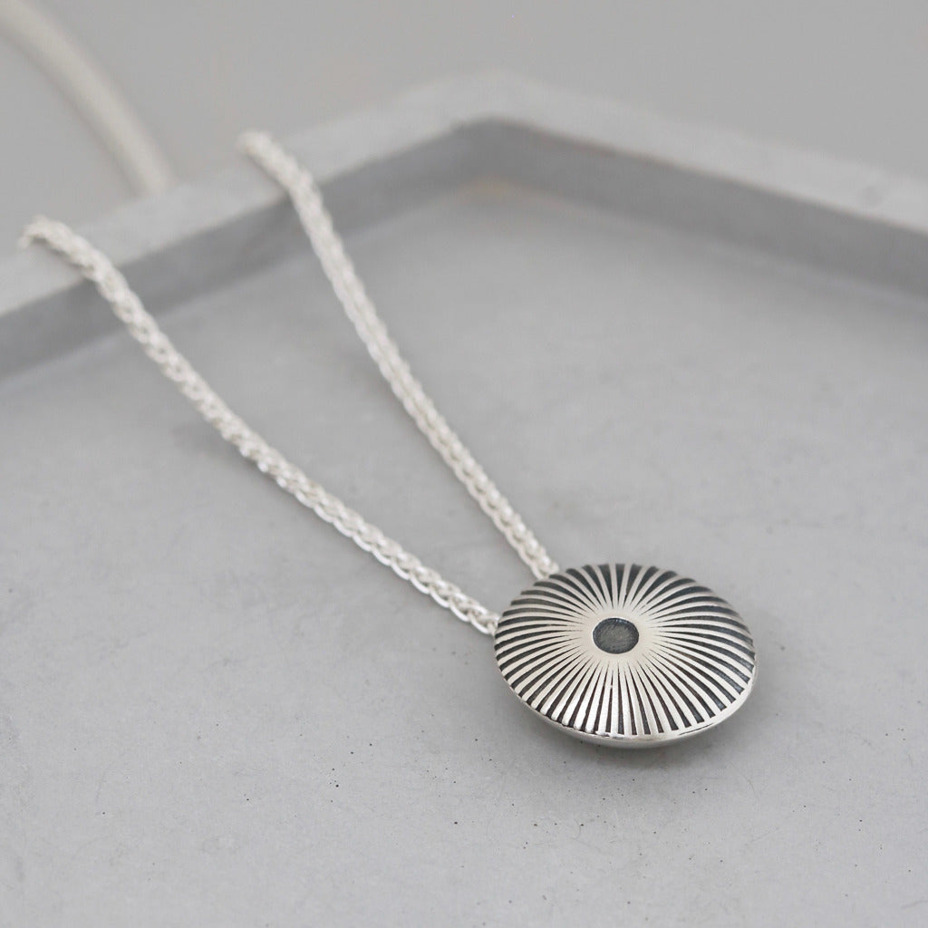 sterling silver round pendant necklace