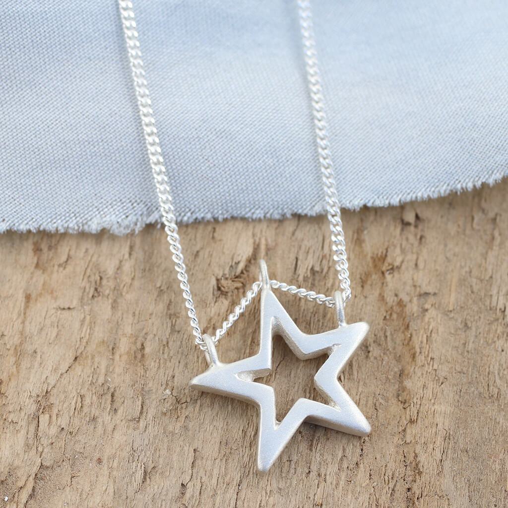 tiny star necklace