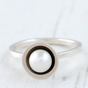 sterling silver and black stackable pearl ring